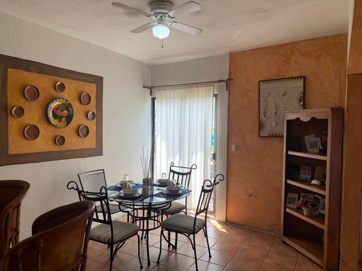 Casa Caribe カンクン エクステリア 写真 A dining room in a typical middle-class home in Mexico