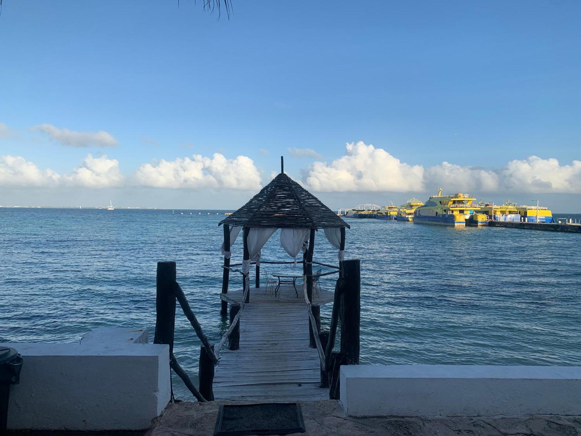 Casa Caribe カンクン エクステリア 写真 View of the port of Labuan