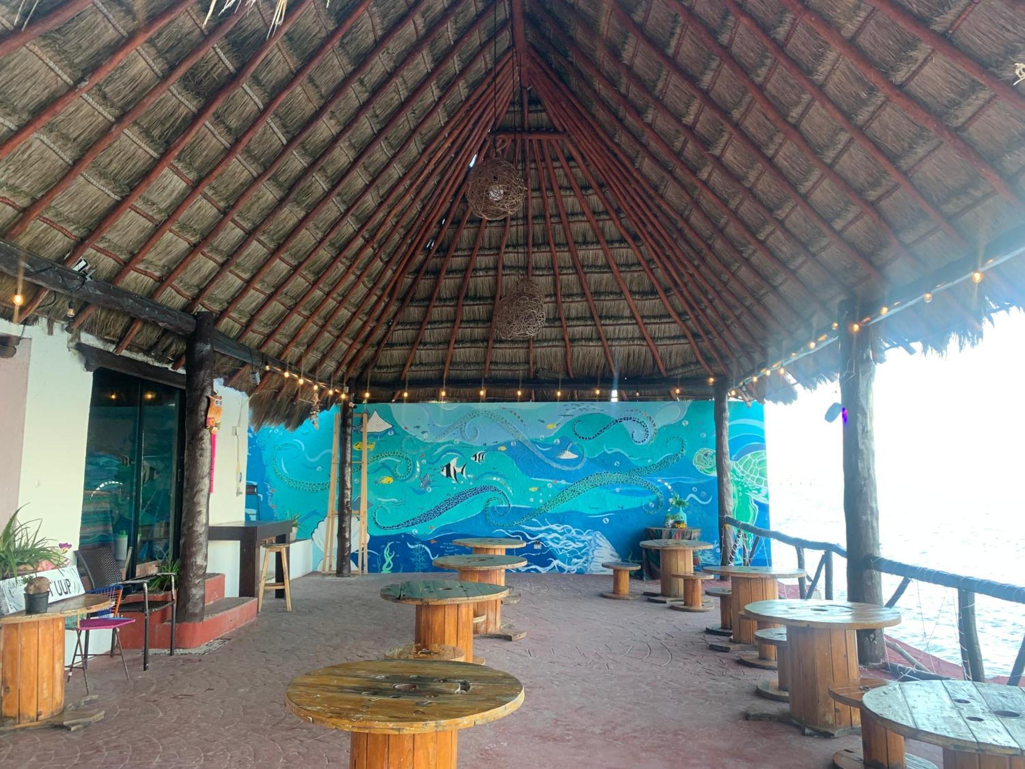 Casa Caribe カンクン エクステリア 写真 The interior of the restaurant