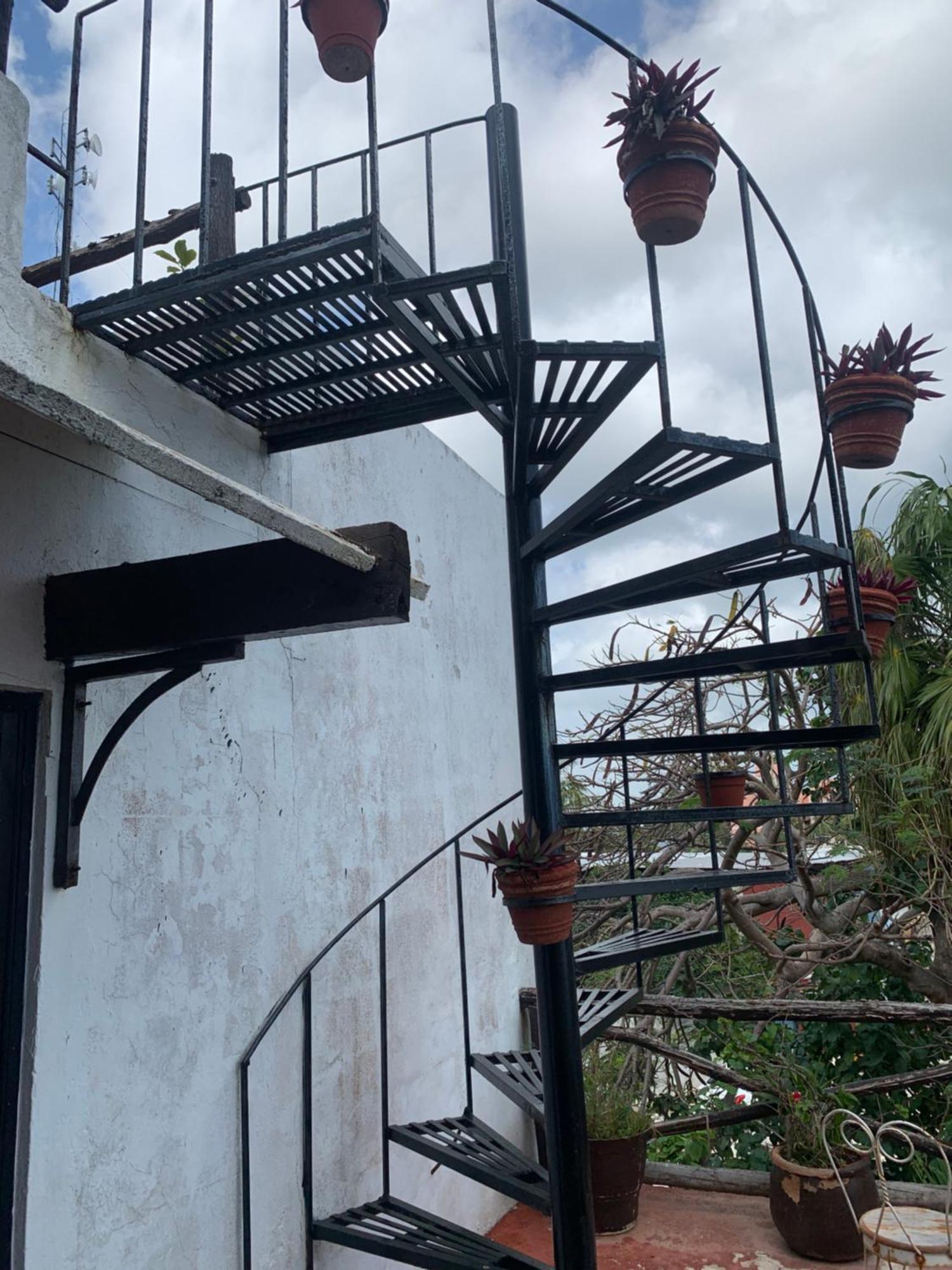 Casa Caribe カンクン エクステリア 写真 Spiral staircase