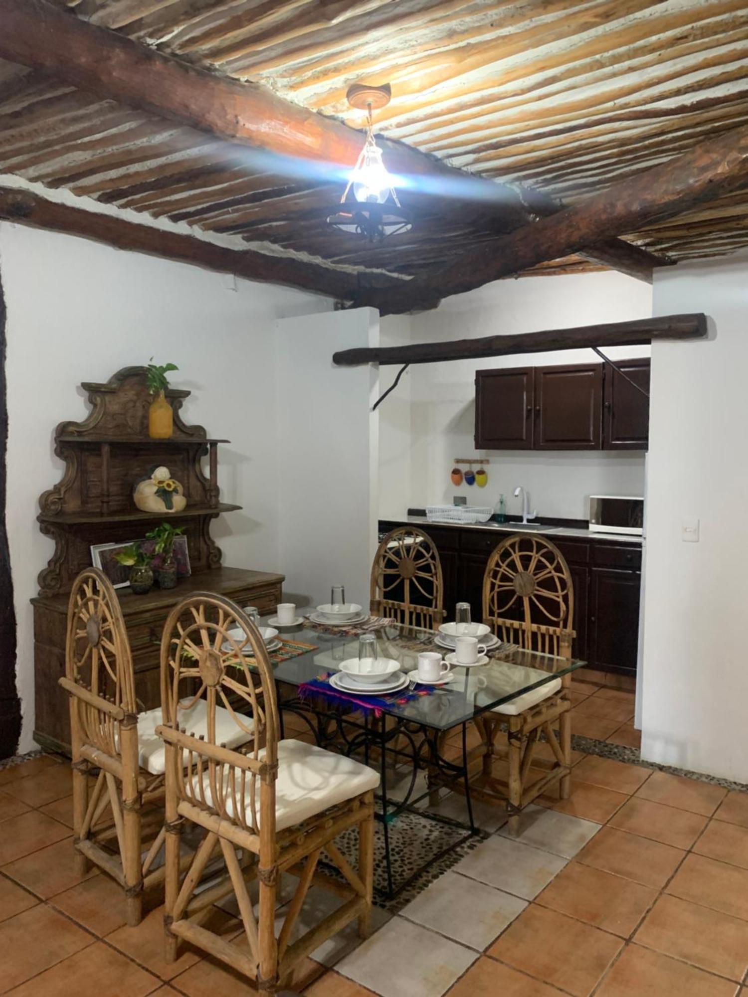 Casa Caribe カンクン エクステリア 写真 A typical kitchen in a rural house